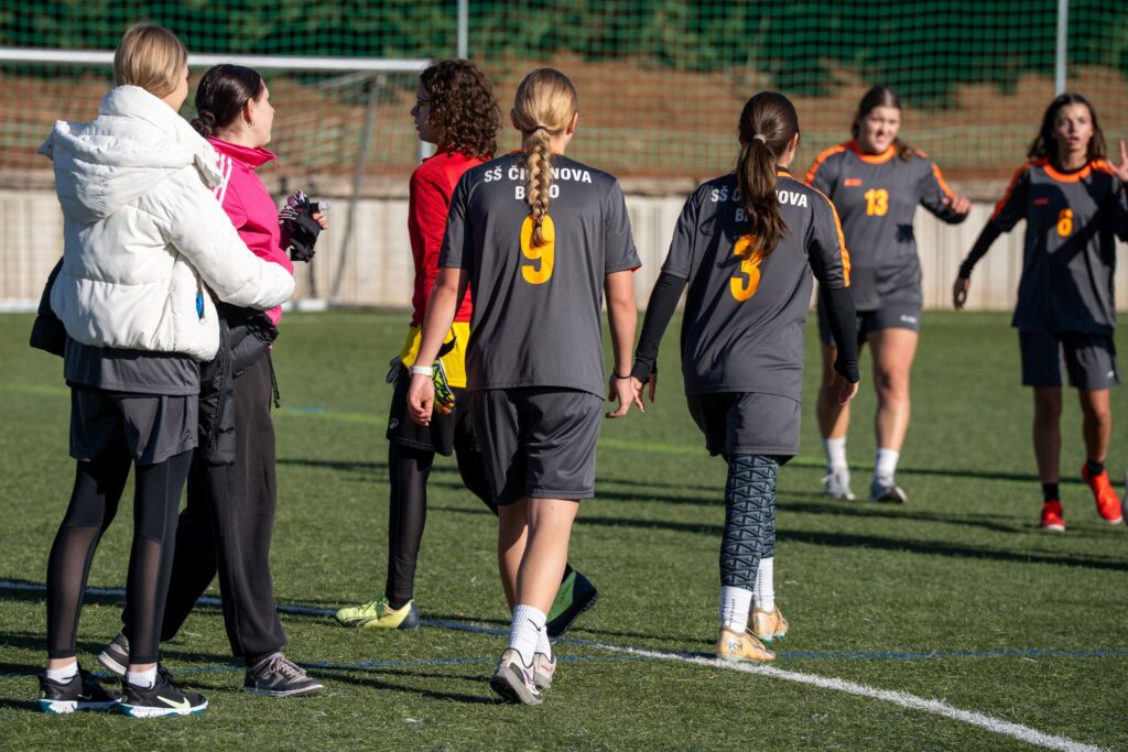 Turnaj Kick It Cup - Dívky - Střední škola a vyšší odborná škola informatiky a financí Brno, příspěvková organizace